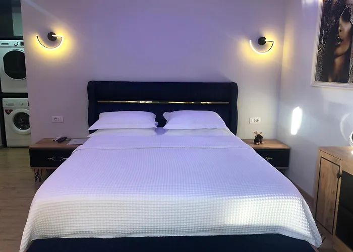 Deluxe Apartment In City Center